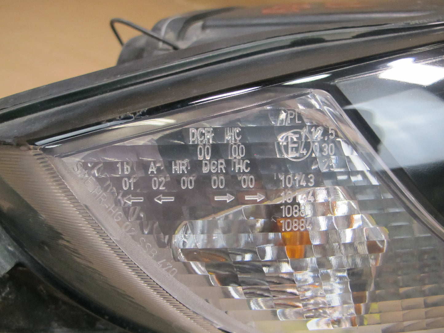 06-08 BMW E85 Z4 Set of 2 Front Left & Right Halogen Headlight Lamp OEM