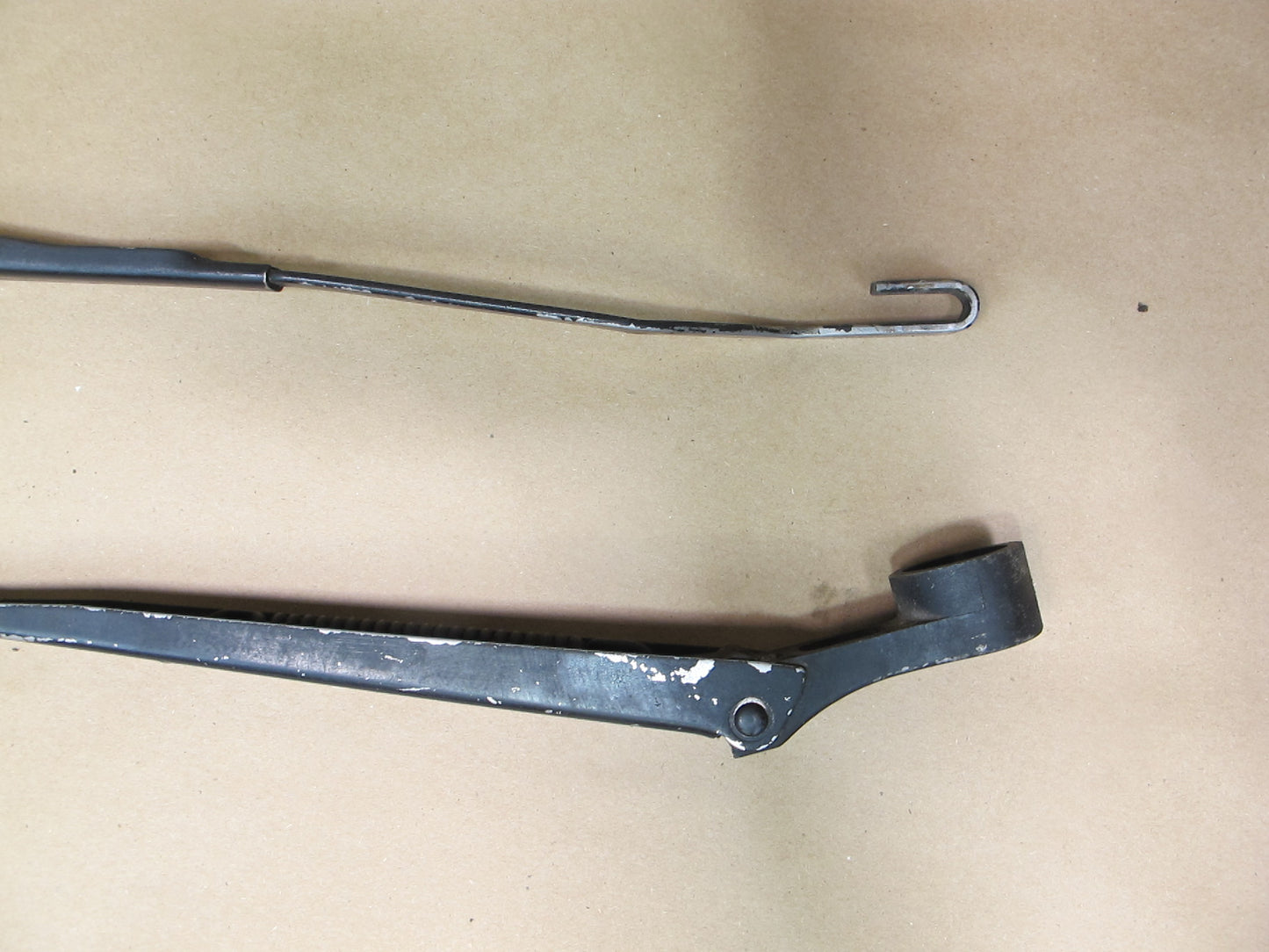 84-86 Nissan Z31 300ZX Set of 2 Front Windshield Left & Right Wiper Arm OEM