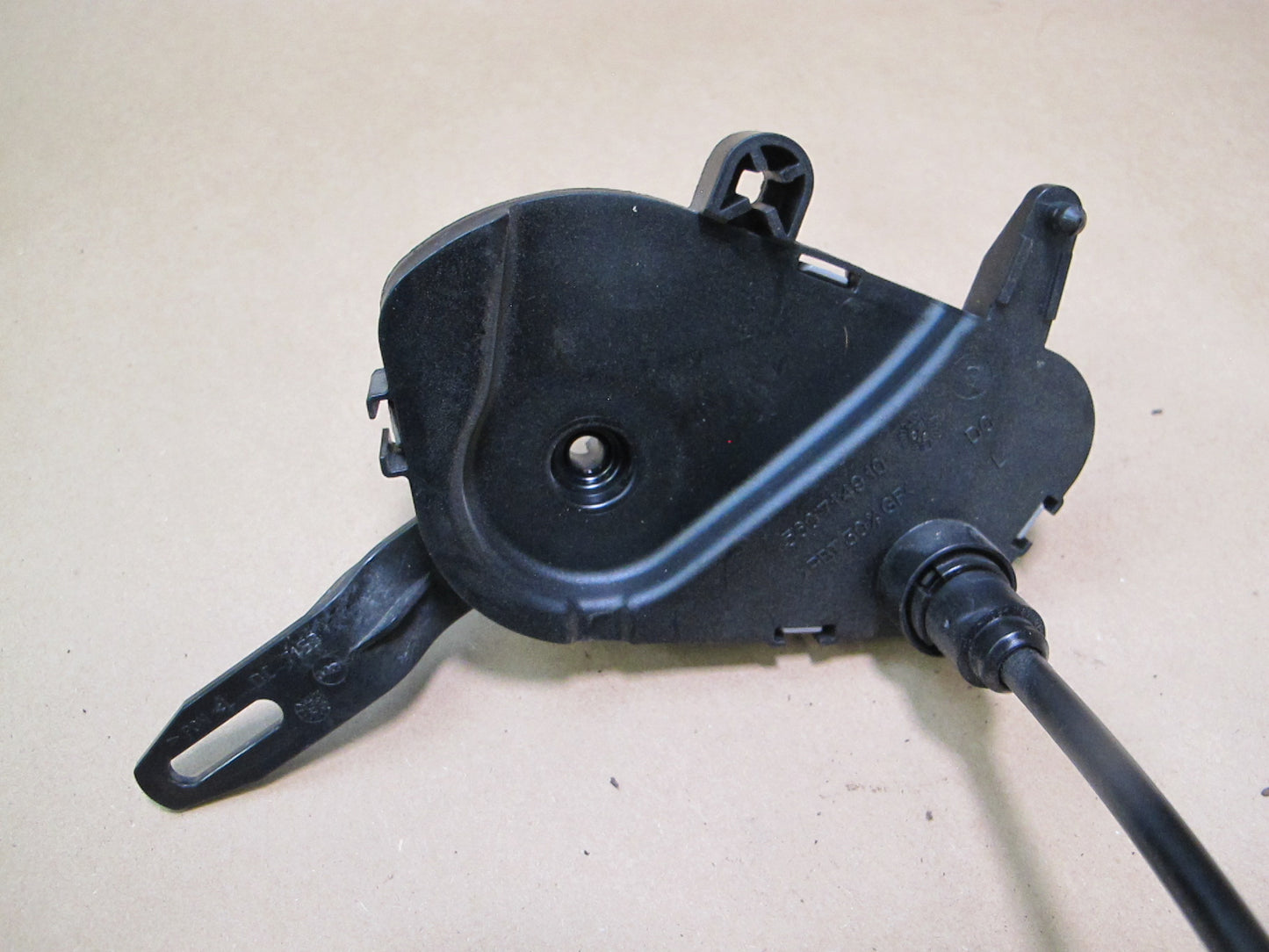 07-13 BMW E93 CONVERTIBLE FRONT RIGHT & LEFT SIDE SEATBELT RETRACTOR SET OEM