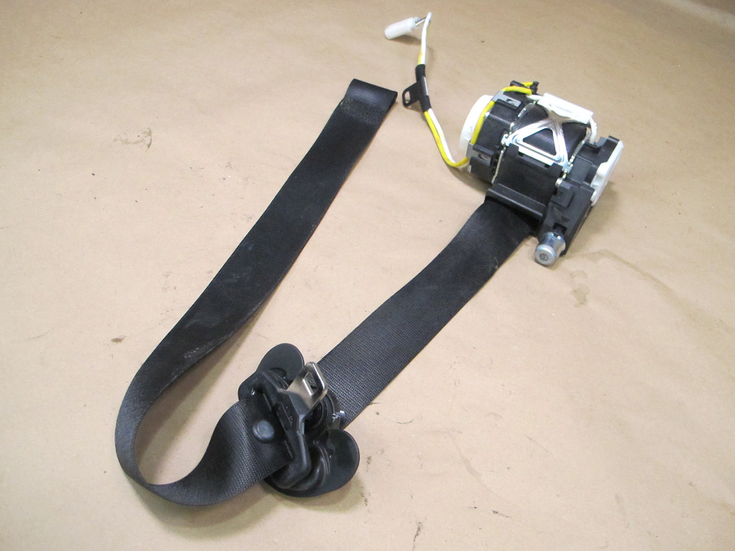 07-13 BMW E92 3-SERIES FRONT RIGHT & LEFT SIDE SEATBELT RETRACTOR SET OEM