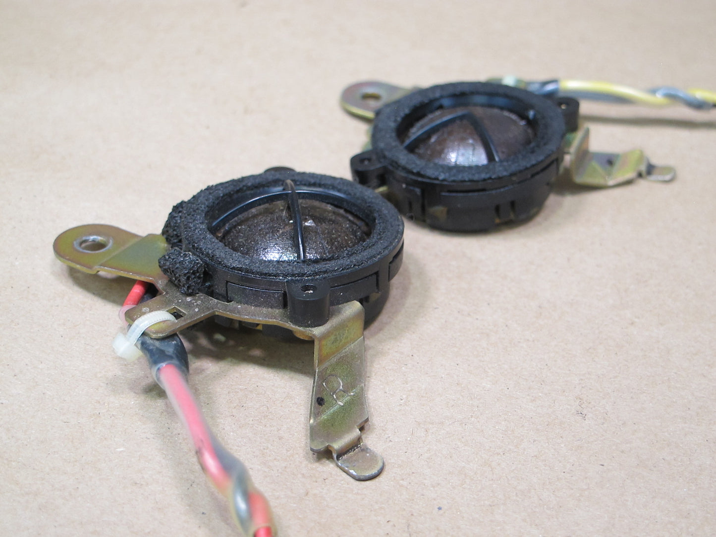 95-00 Lexus UCF20 LS400 Set of 2 Front Left & Right Door Speaker Tweeter OEM