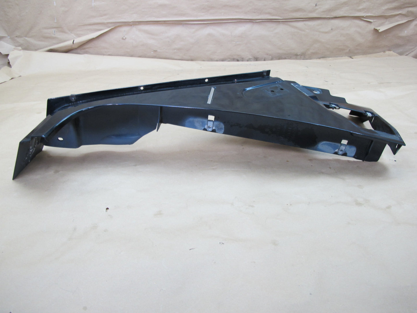 2003-2009 Hummer H2 Front Left Fender Shell Cover Panel