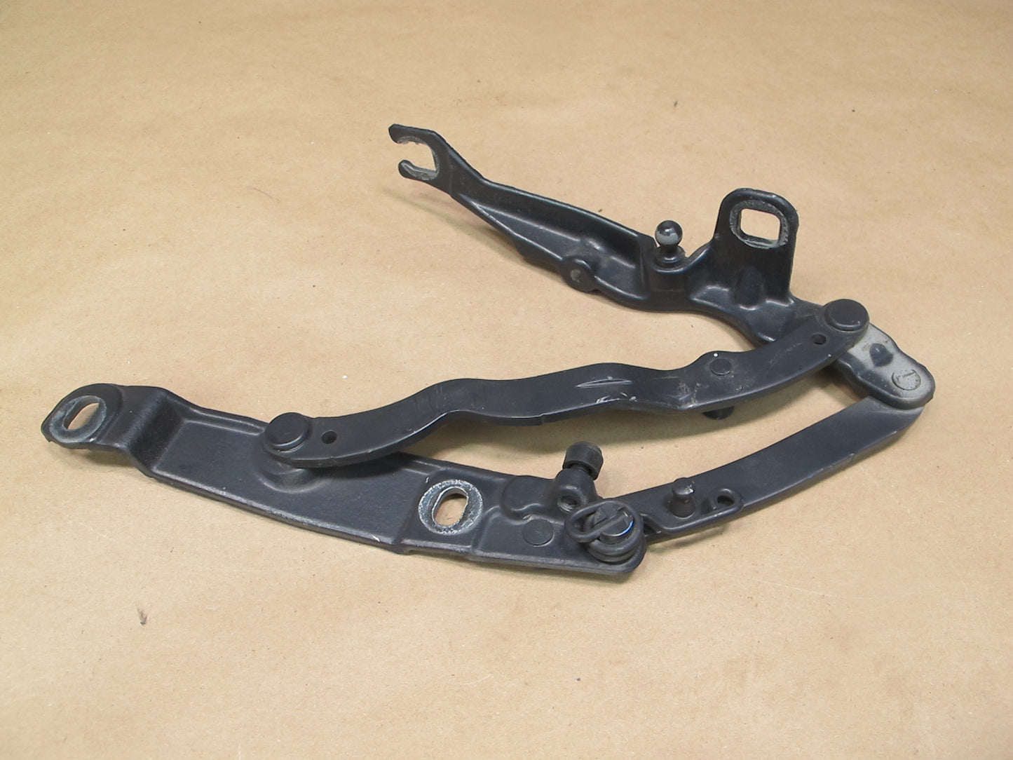 03-08 BMW E85 Z4 Set of 2 Rear Left & Right Trunk Hinge 7016179 OEM