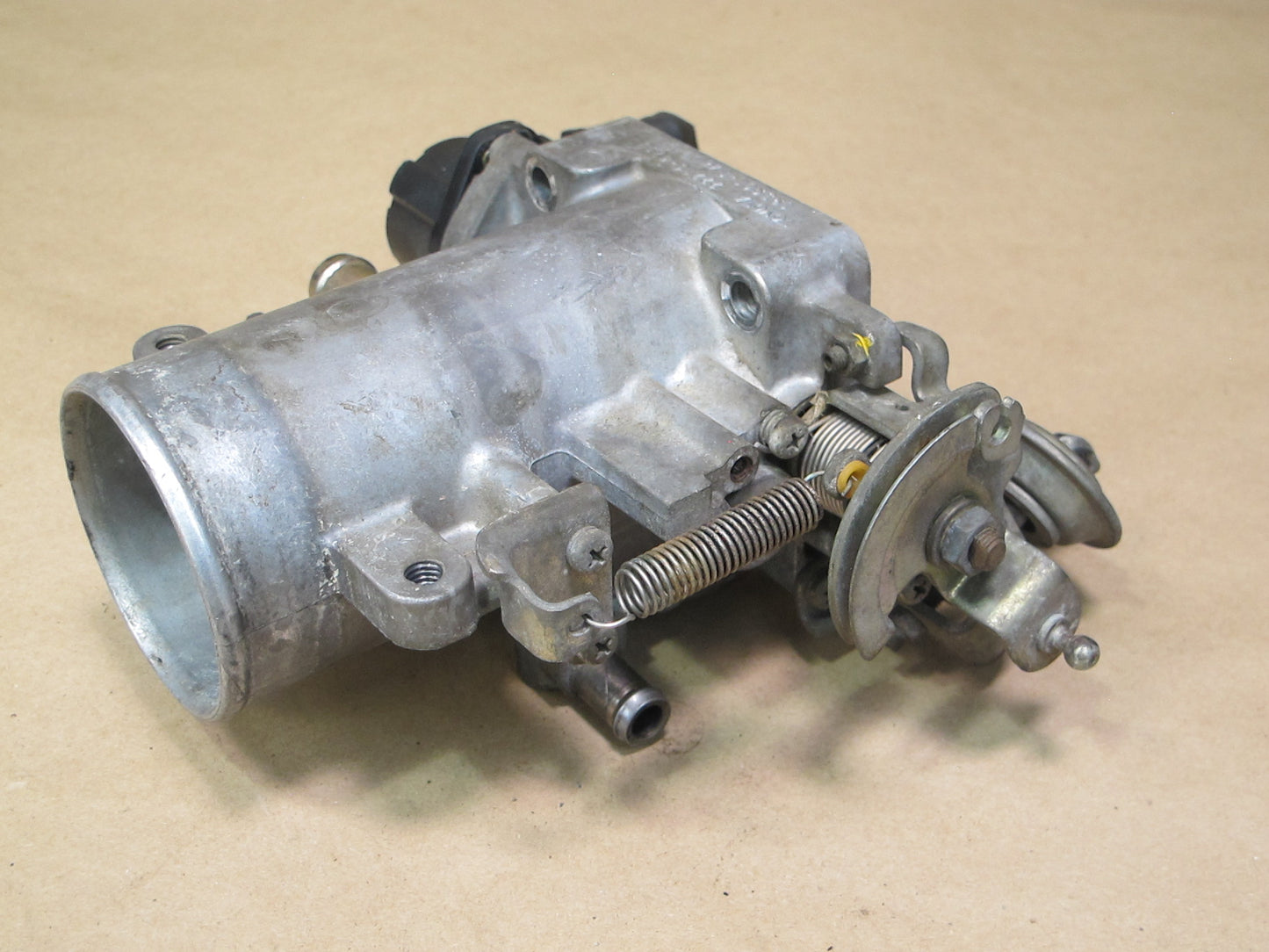 86-88 Toyota Supra MK3 7MGE AT NON Turbo Throttle Body 22210-42120 OEM