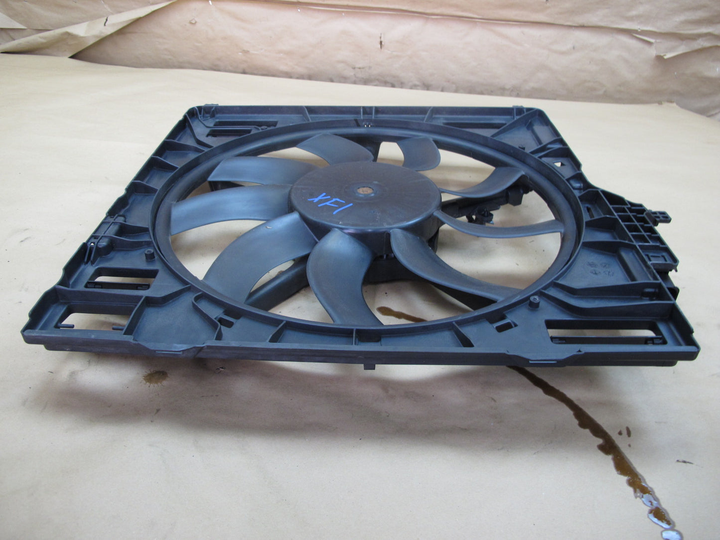 14-18 BMW F15 F16 X5 X6 50i N63 Electric Radiator Cooling Fan & Shroud OEM