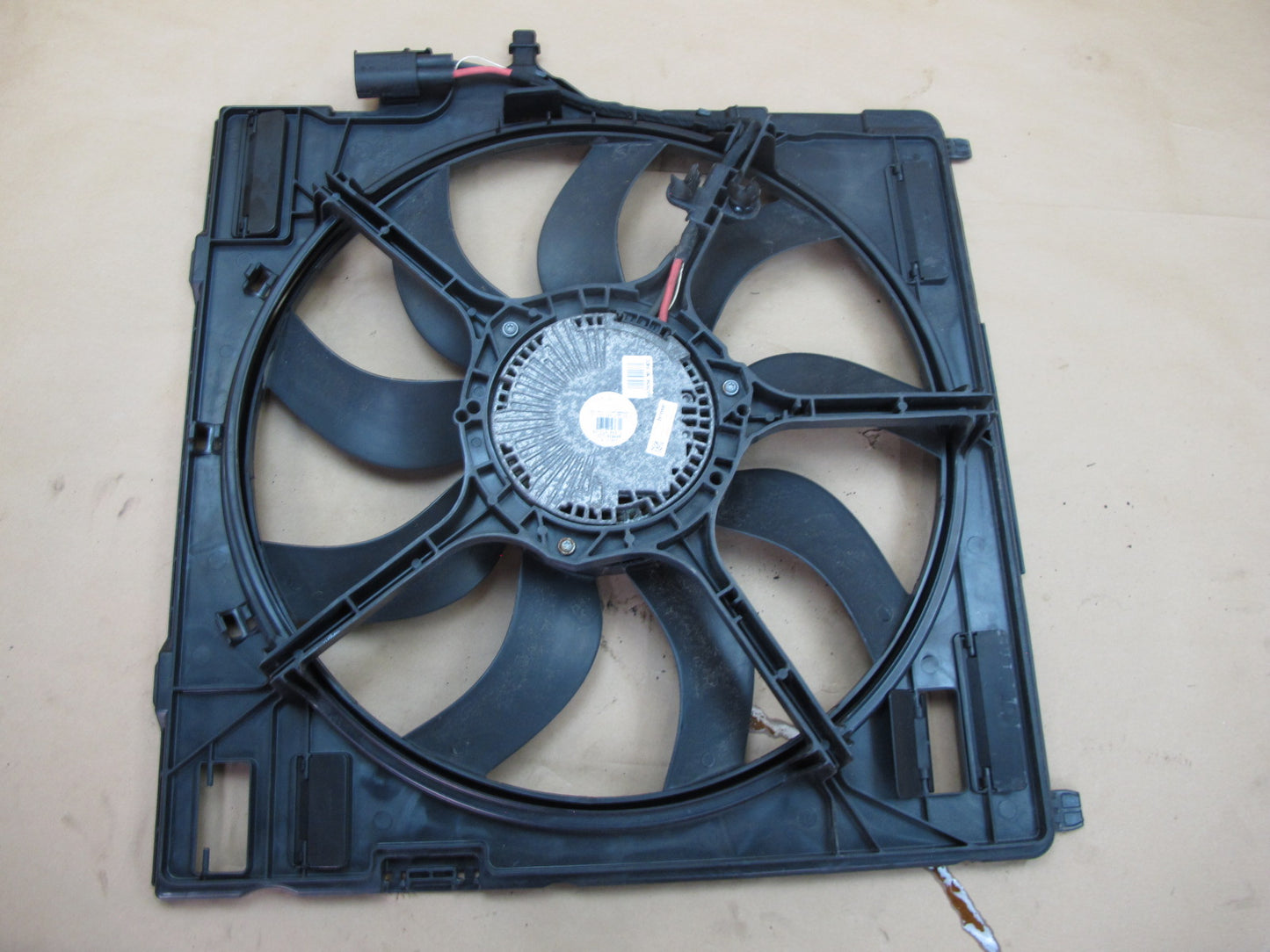 14-18 BMW F15 F16 X5 X6 50i N63 Electric Radiator Cooling Fan & Shroud OEM