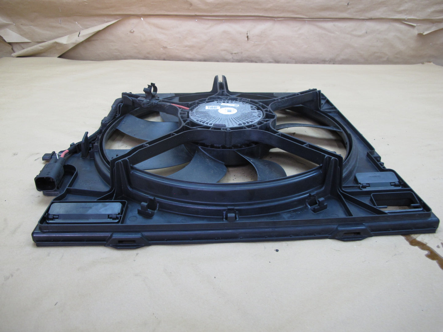 14-18 BMW F15 F16 X5 X6 50i N63 Electric Radiator Cooling Fan & Shroud OEM