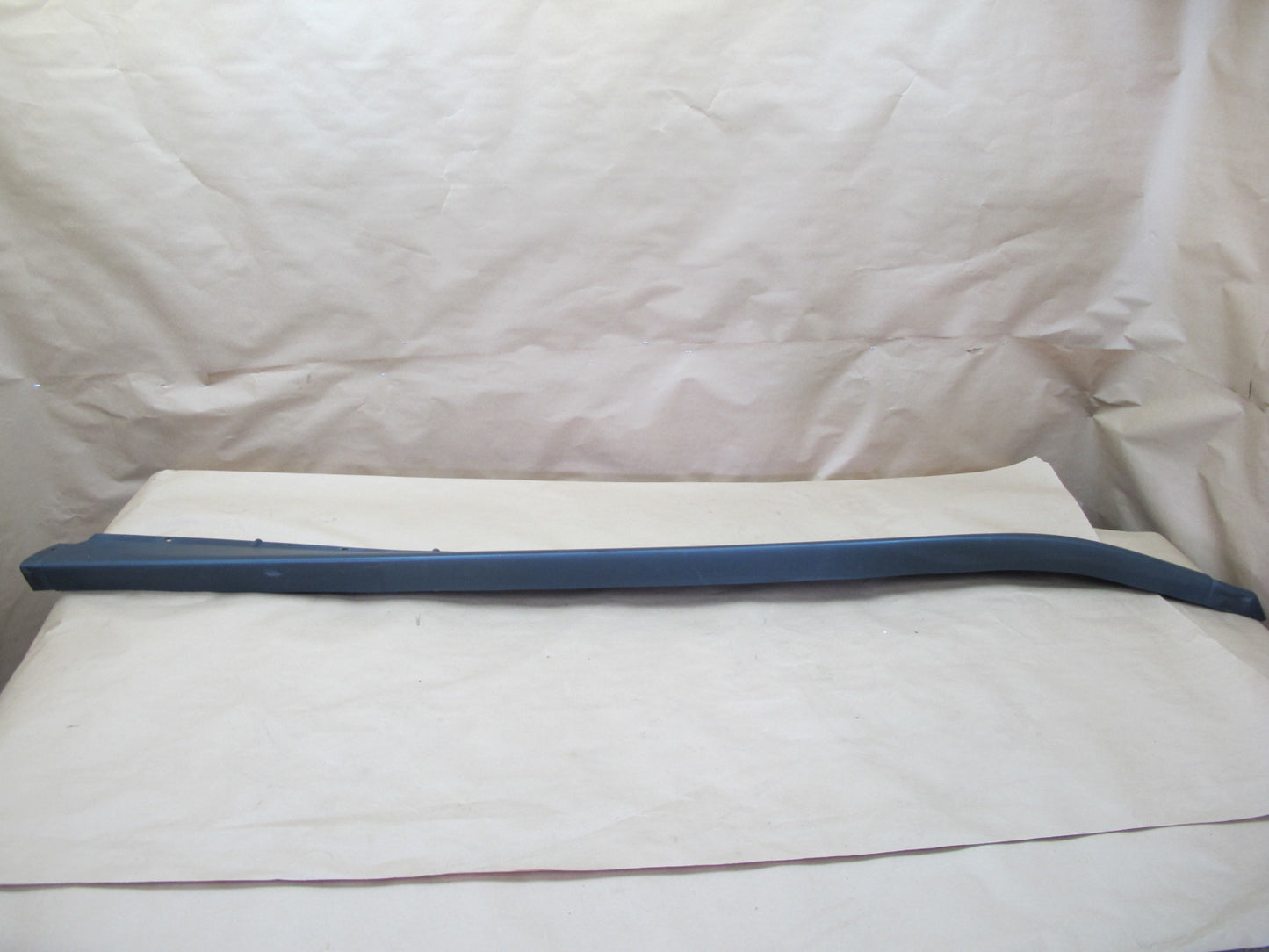 2003-2009 Hummer H2 Right Side Rocker Panel Trim Cover Molding