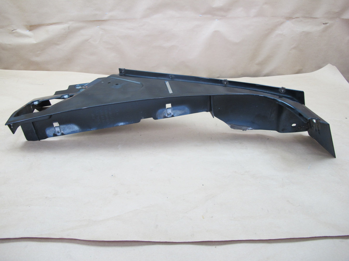 2003-2009 Hummer H2 Front Right Fender Shell Cover Panel