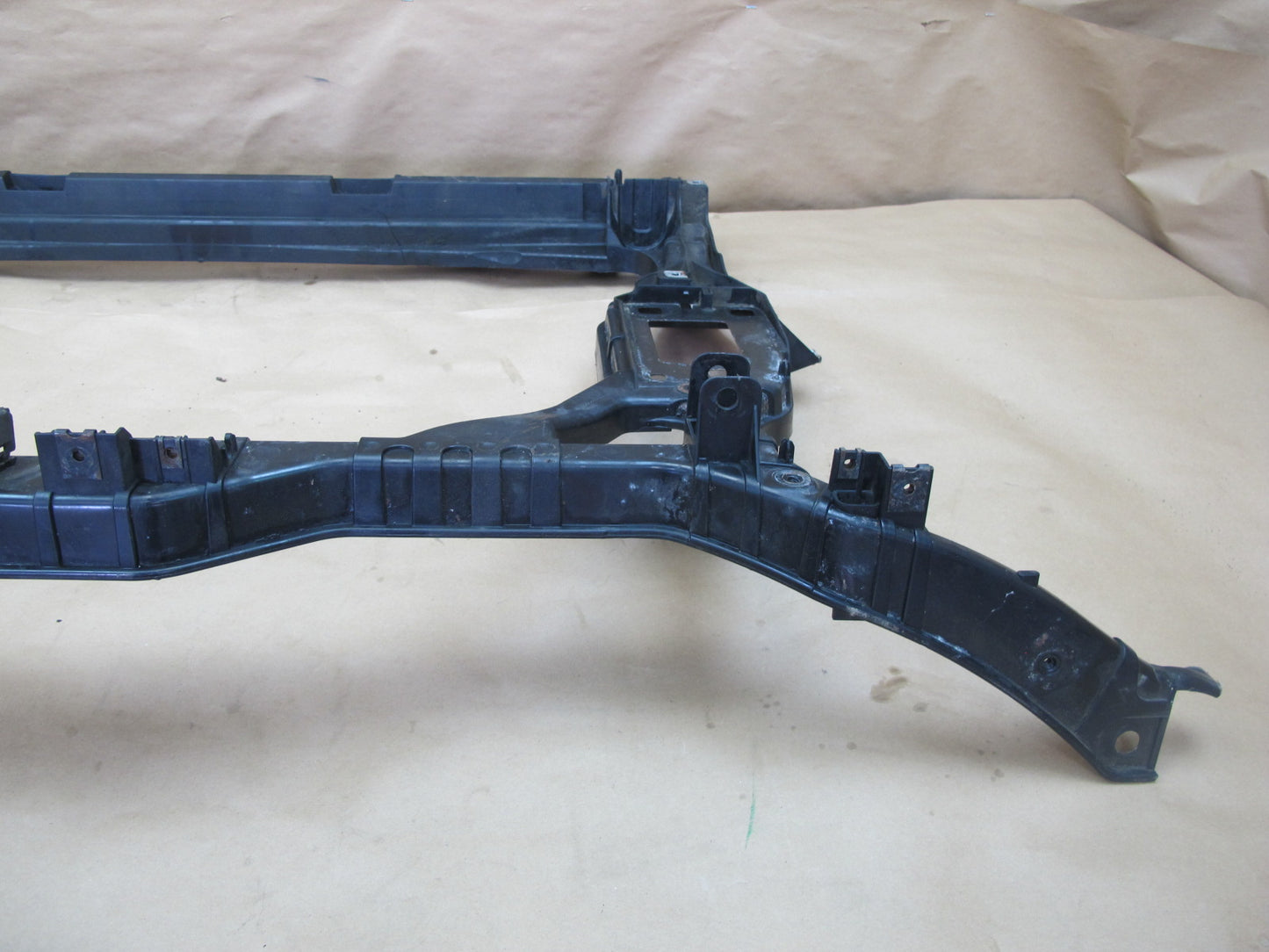 08-17 Audi 8T A5 S5 A4 S4 Engine Radiator Core Support Frame Bracket OEM