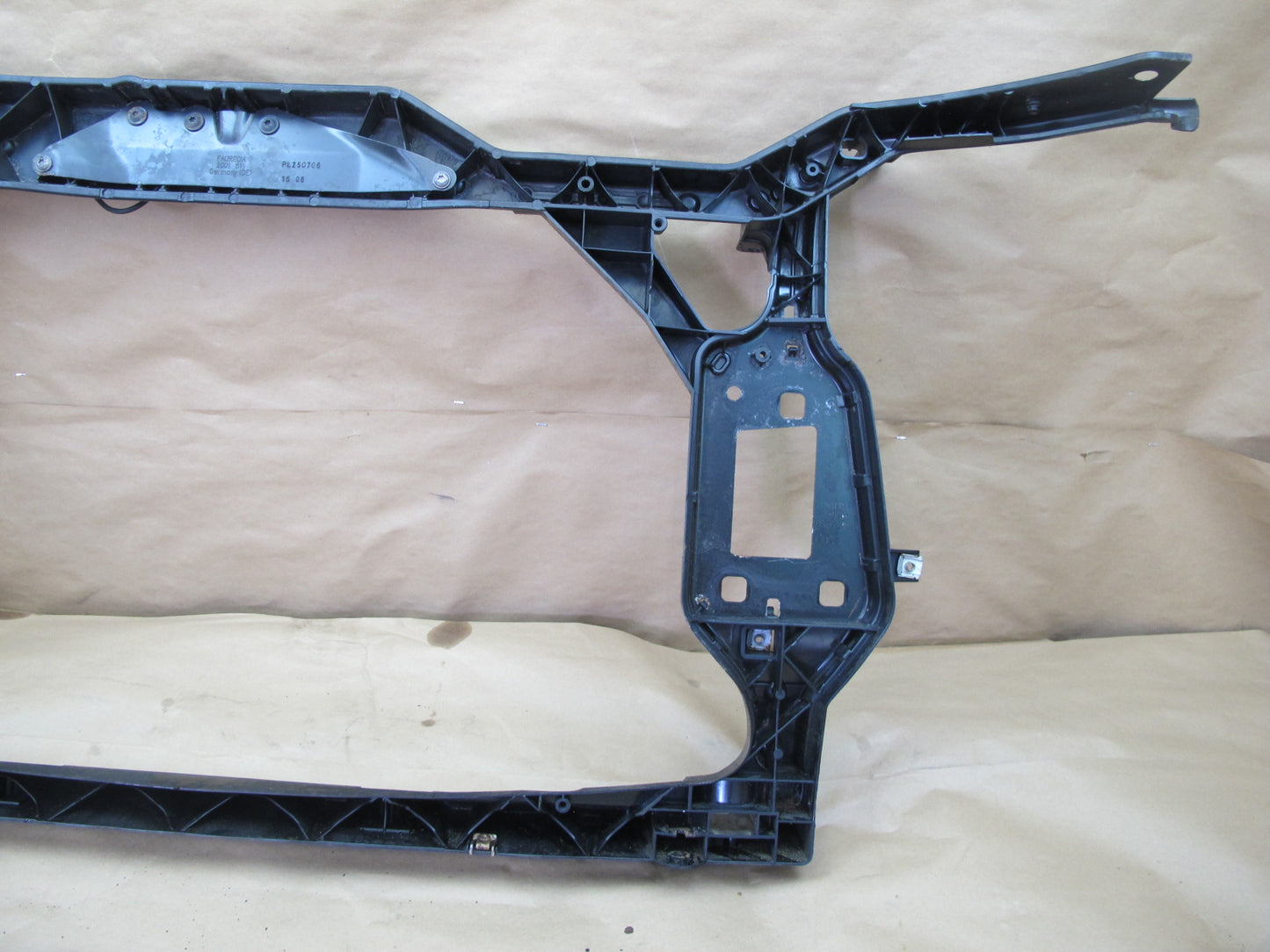 08-17 Audi 8T A5 S5 A4 S4 Engine Radiator Core Support Frame Bracket OEM