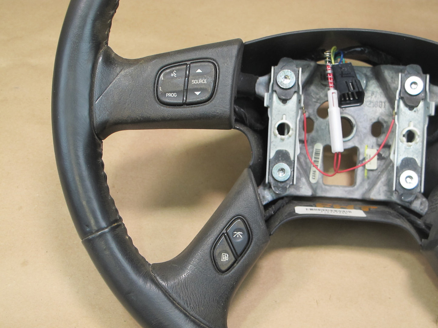 2003-2007 Hummer H2 Leather Steering w Controls 10364488