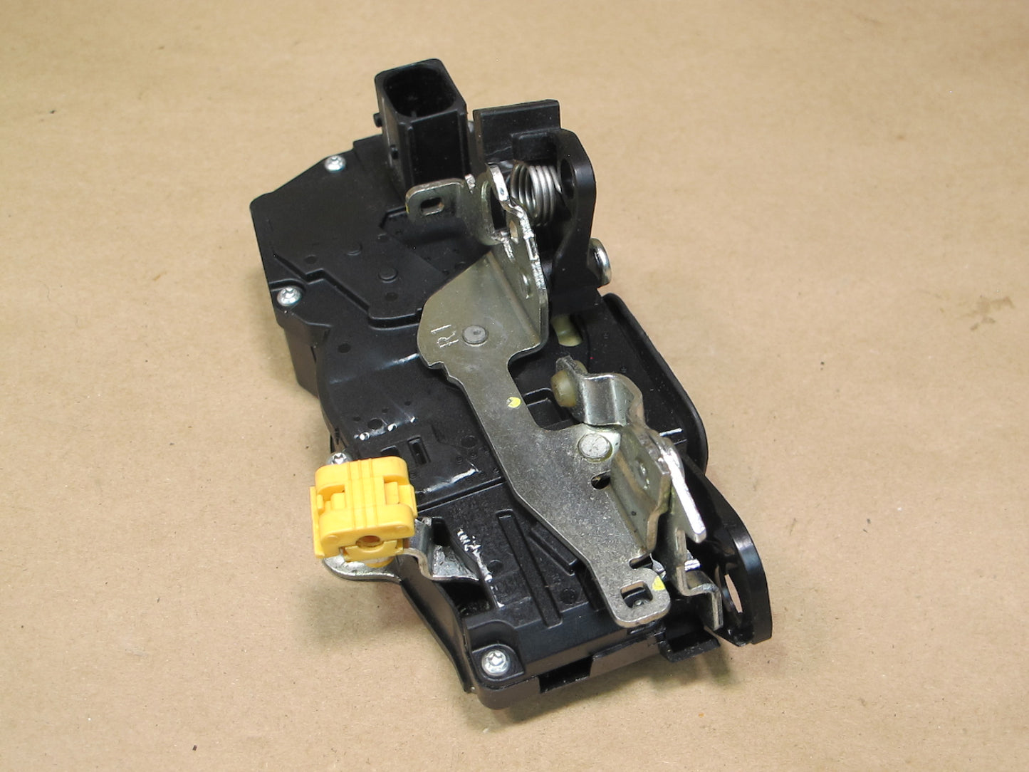 2003-2007 Hummer H2 Front Right Door Lock Latch Actuator 15277648