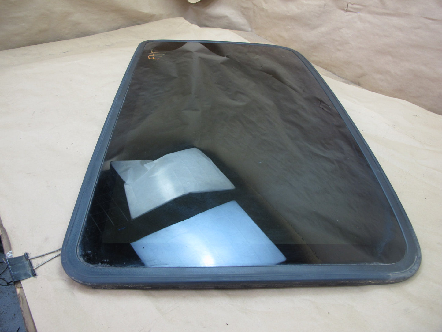 2003-2009 Hummer H2 Front Sunroof Glass Window Panel