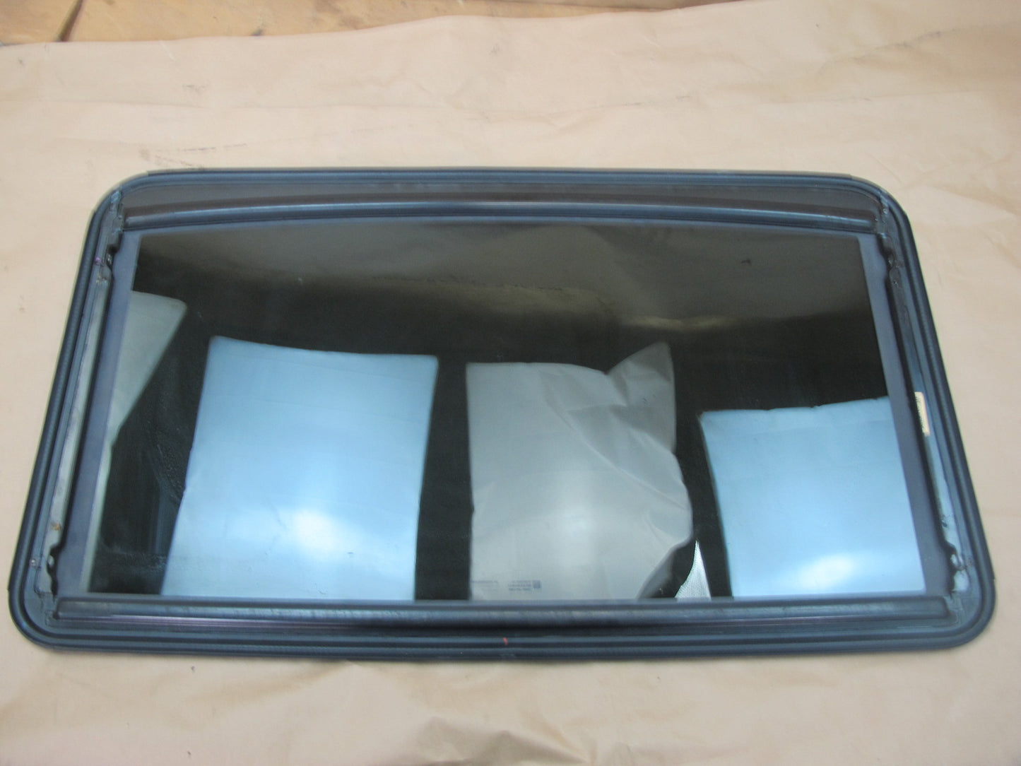 2003-2009 Hummer H2 Front Sunroof Glass Window Panel