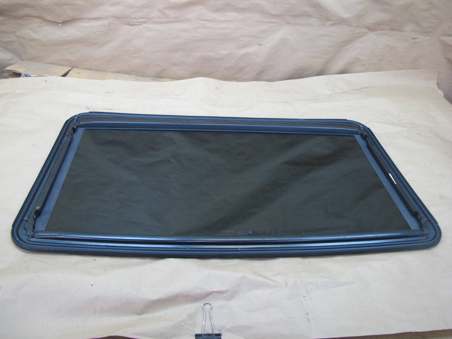 2003-2009 Hummer H2 Front Sunroof Glass Window Panel