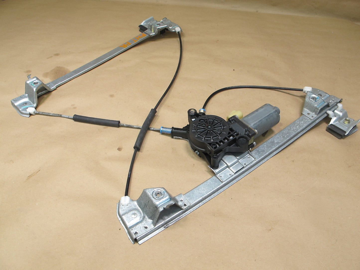 2003-2009 Hummer H2 Front Right Door Window Regulator w Motor