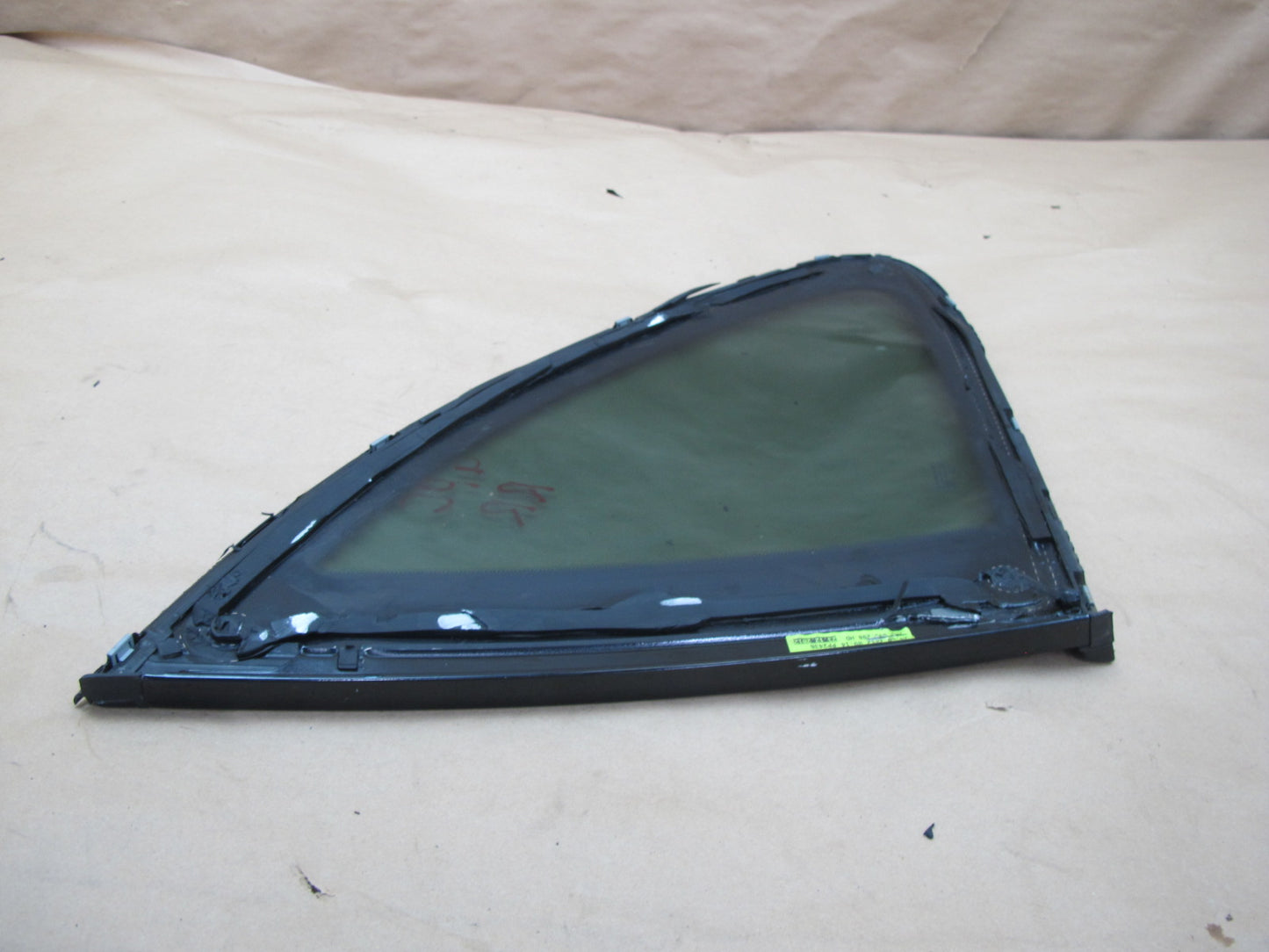 2011-2018 Porsche Cayenne 958 Rear Right Side Door Quarter Glass Window