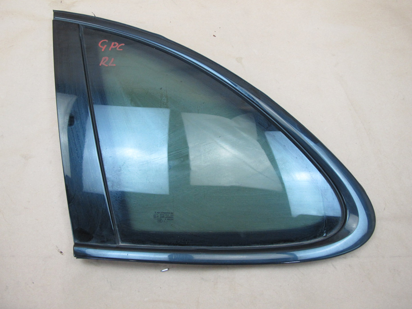 2011-2018 Porsche Cayenne 958 Rear Left Side Door Quarter Glass Window