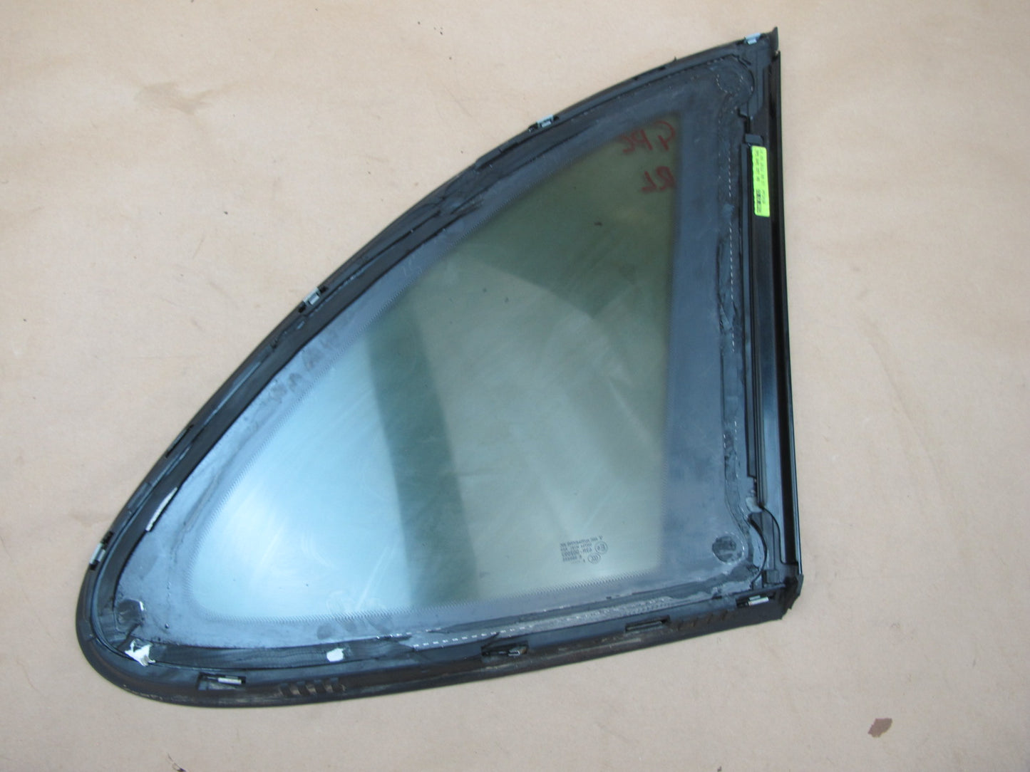 2011-2018 Porsche Cayenne 958 Rear Left Side Door Quarter Glass Window