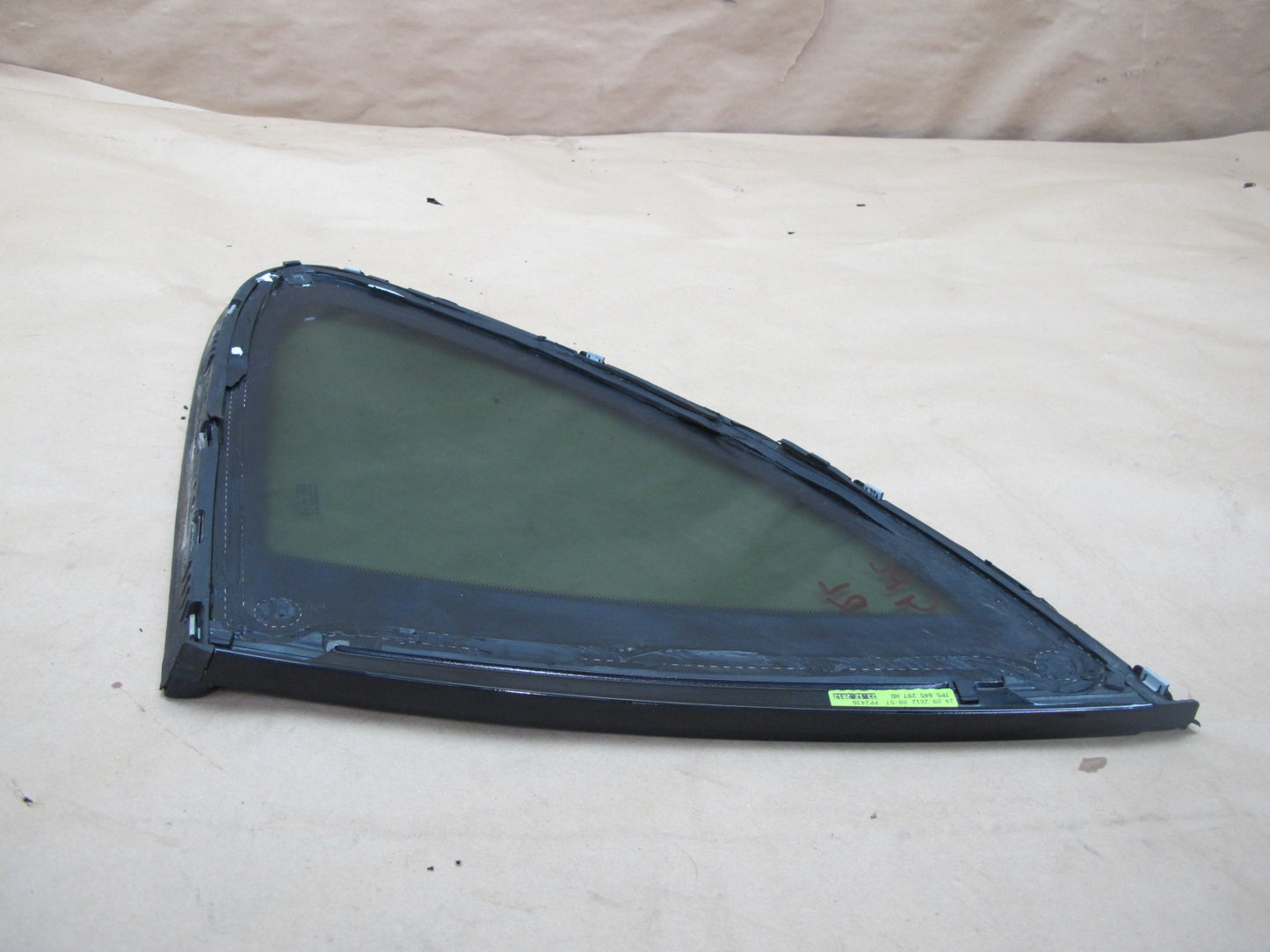 2011-2018 Porsche Cayenne 958 Rear Left Side Door Quarter Glass Window