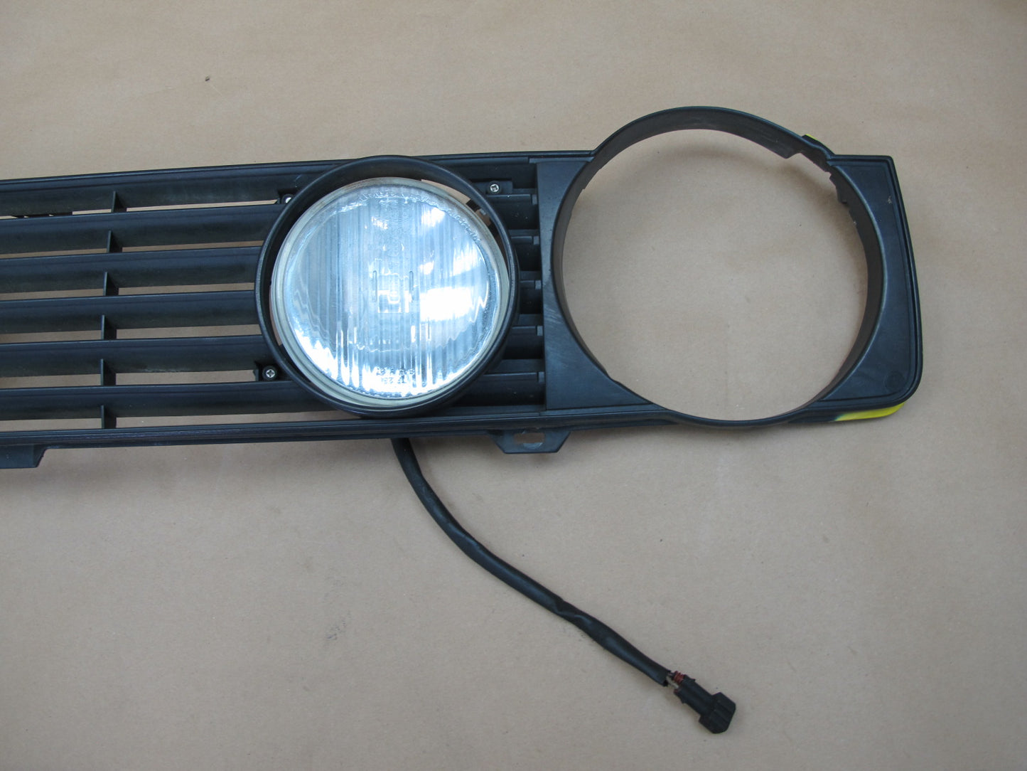 88-93 VW Golf MK1 Cabriolet Quad Round Headlight Grille & Fog Light Assy OEM