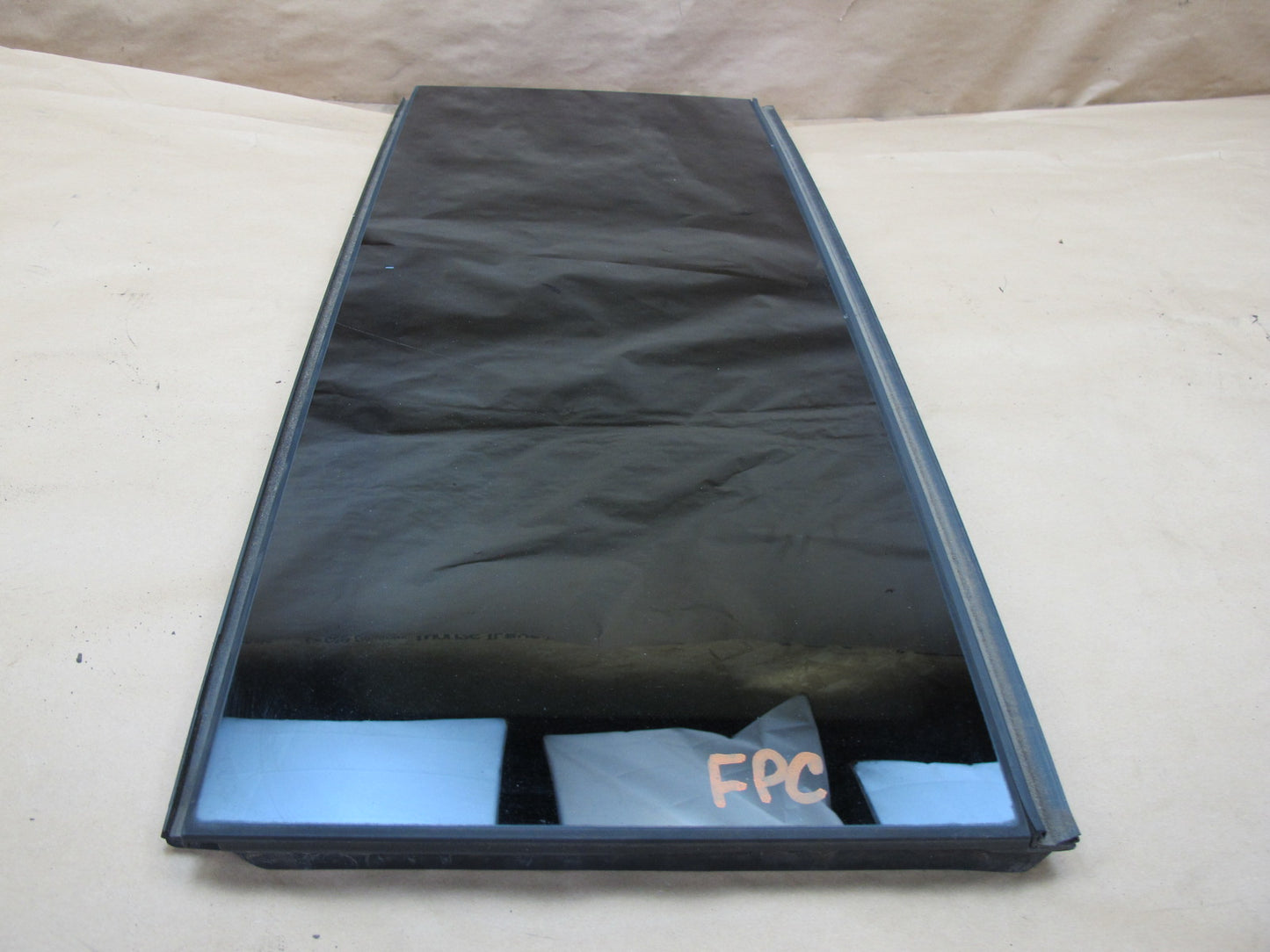 2005-2010 Porsche Cayenne 955 Center Middle Panoramic Roof Glass