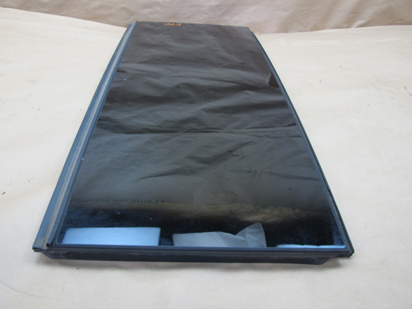 2005-2010 Porsche Cayenne 955 Center Middle Panoramic Roof Glass