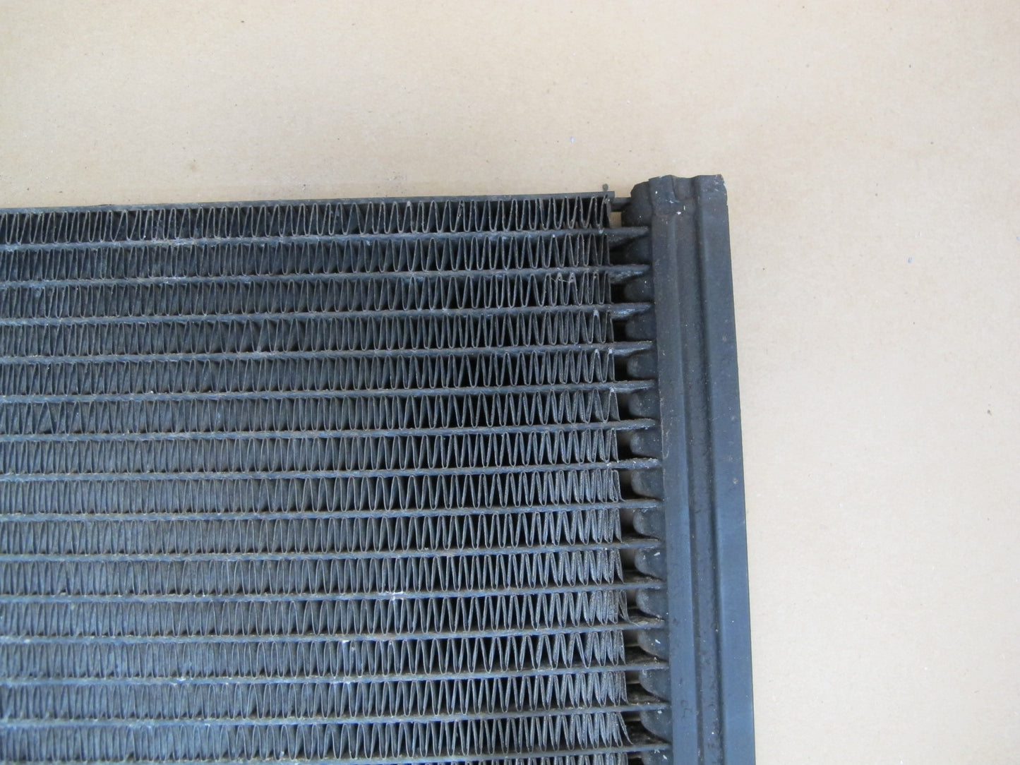 2003-2007 Hummer H2 A/C Air Condition Condenser 15790358