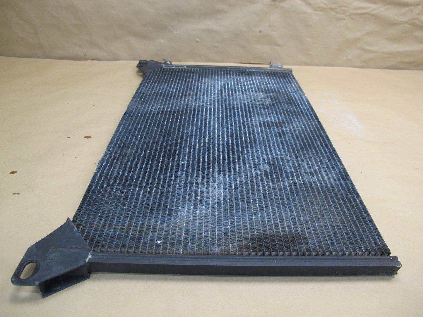 2003-2007 Hummer H2 A/C Air Condition Condenser 15790358