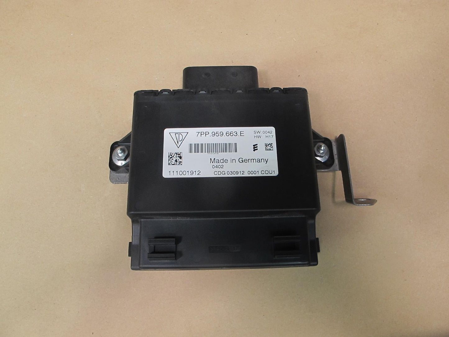 2011-2018 Porsche Cayenne 958 Voltage Converter Control Module Unit 7PP959663E