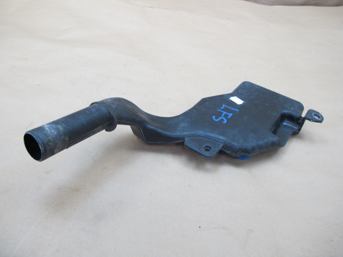 08-16 Audi 8T A5 S5 Windshield Washer Fluid Tank w Filler Neck & Pumps OEM