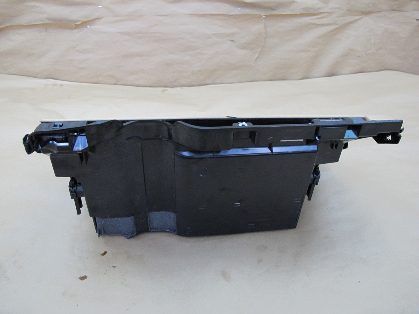 2011-2018 Porsche Cayenne 958 Glove Box Storage Compartment 7P5857095T