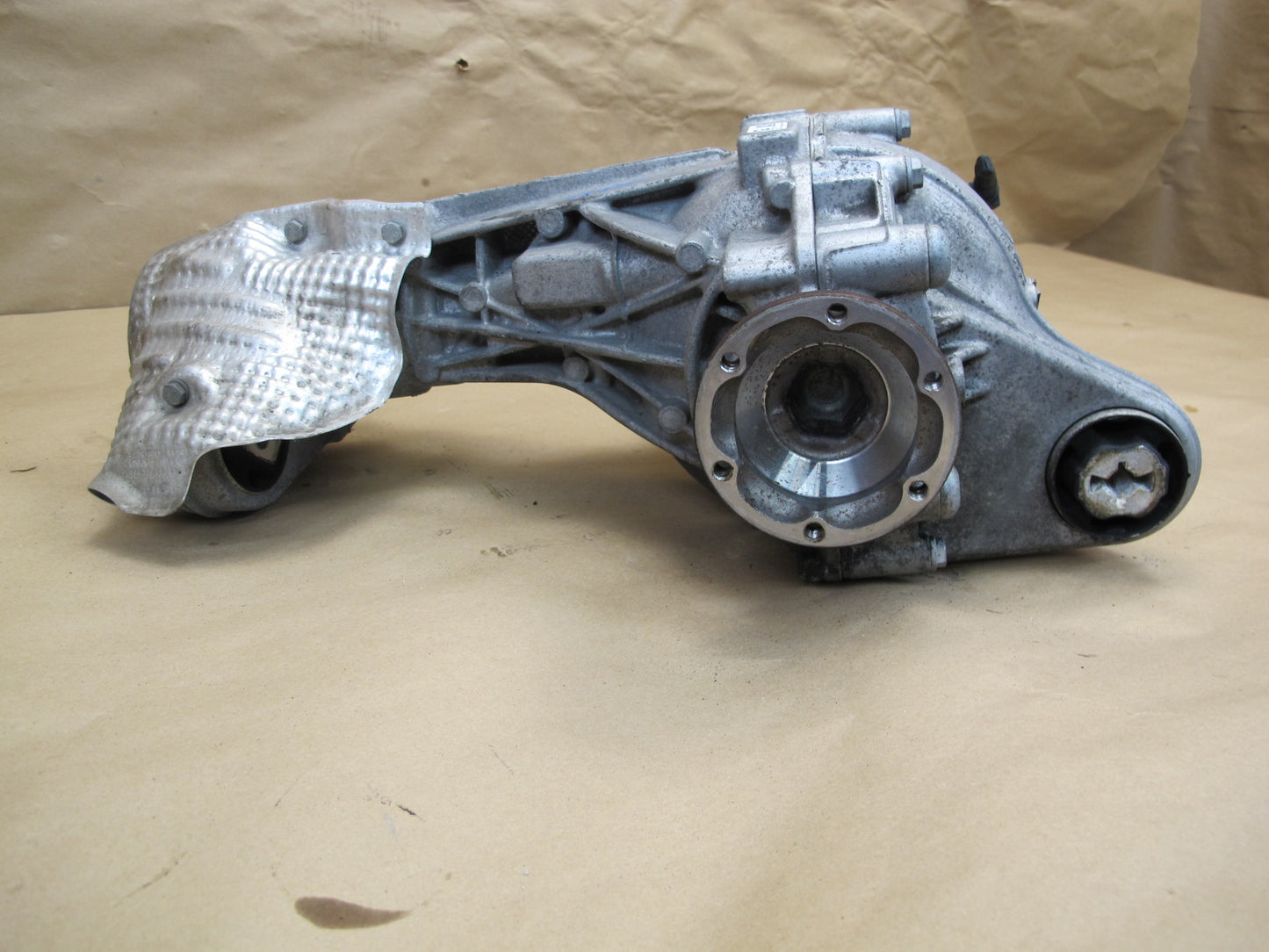 2013-2014 Porsche Cayenne GTS 958 4.8L Front Differential Carrier 3.70 Ratio