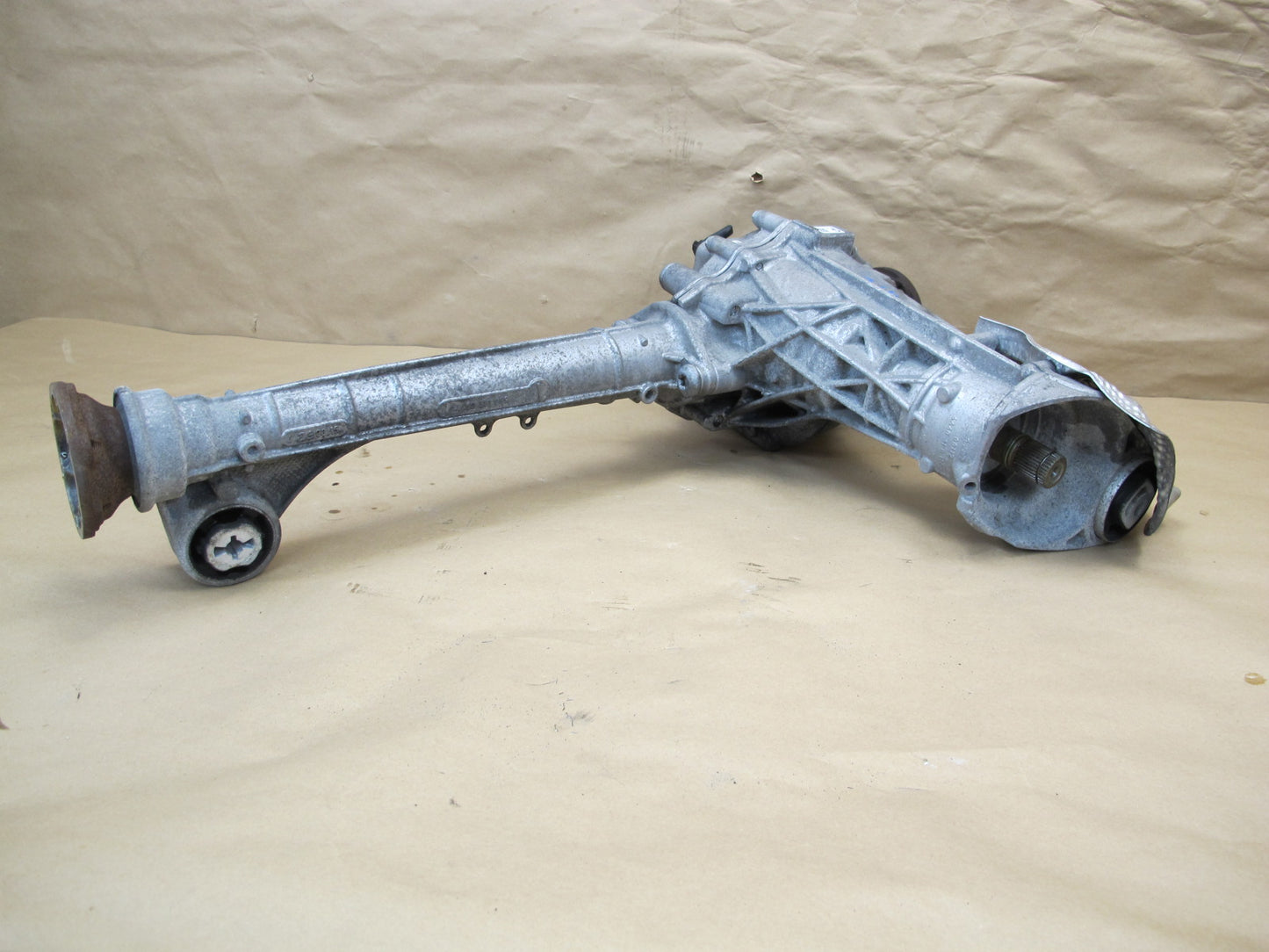 2013-2014 Porsche Cayenne GTS 958 4.8L Front Differential Carrier 3.70 Ratio