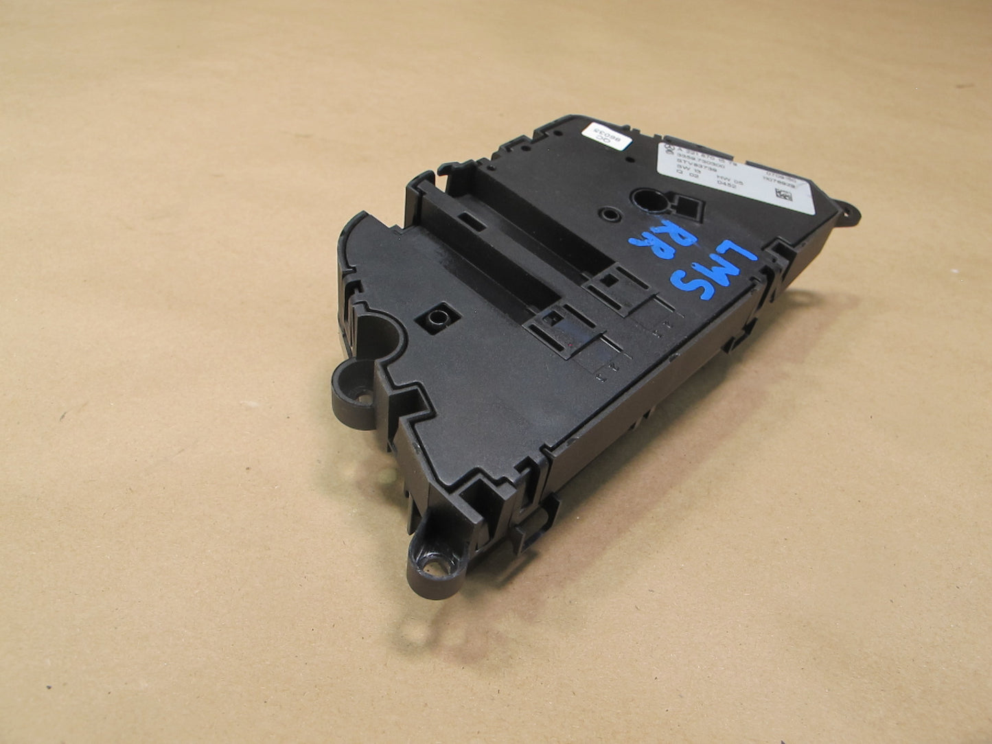 07-13 Mercedes W221 S550 S600 Rear Right Seat Adjust Switch 2218701579