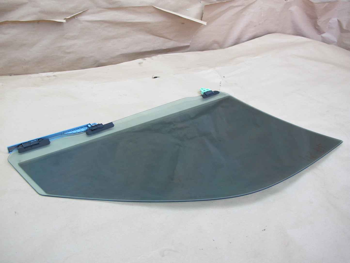 04-05 Lexus JCE10 IS300 Front Left Driver Door Glass Window OEM