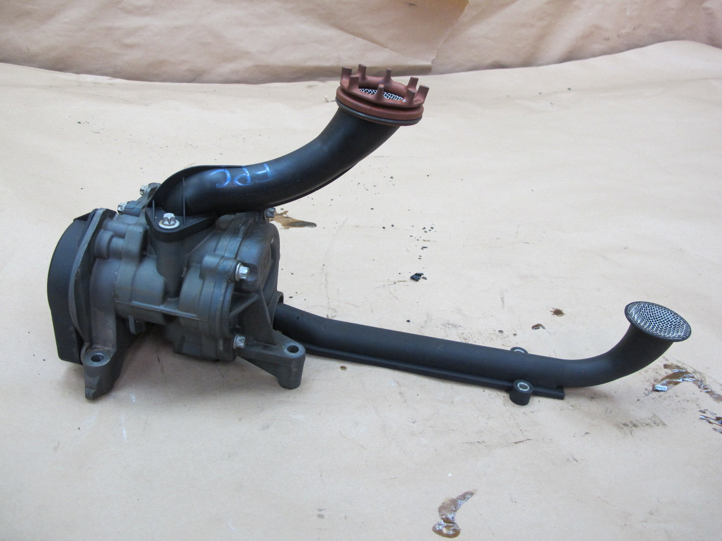 2003-2006 Porsche Cayenne 955 4.5L Engine Oil Pump