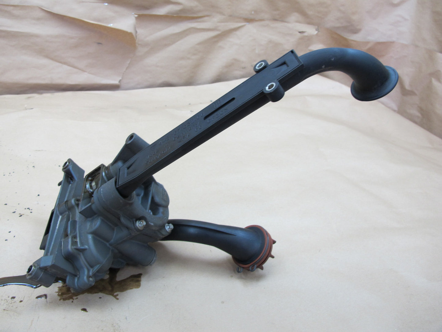 2003-2006 Porsche Cayenne 955 4.5L Engine Oil Pump