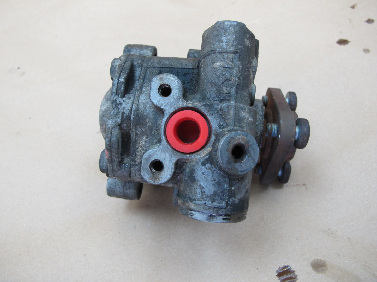 2003-2006 Porsche Cayenne 955 Turbo Power Steering Pump