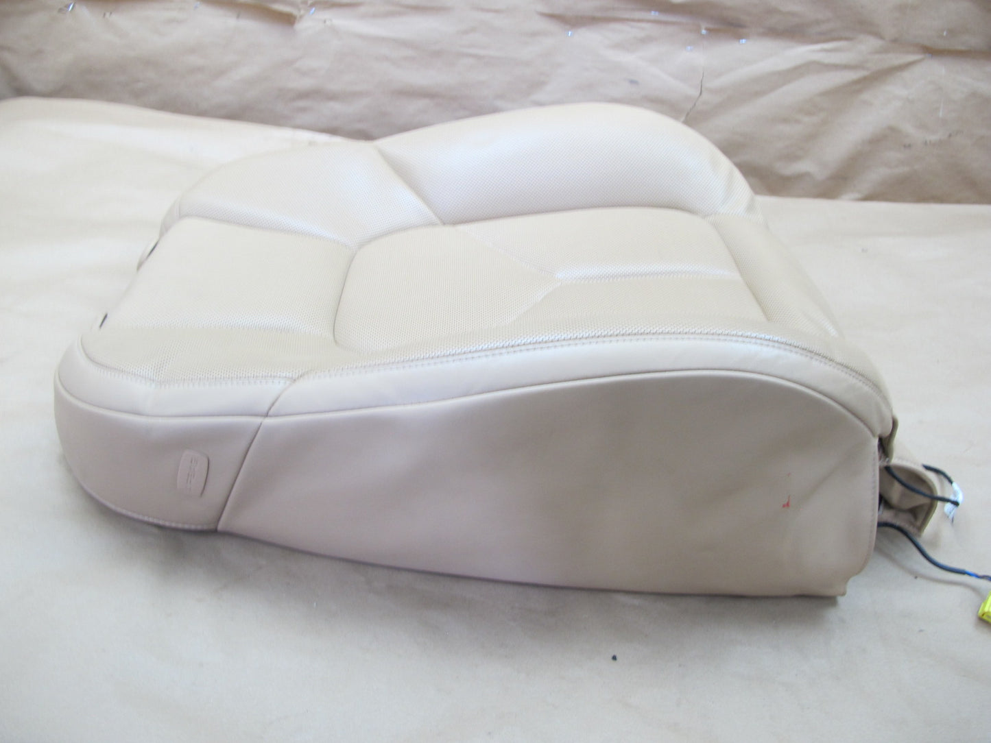 2011-2018 Porsche Cayenne 958 Front Seat Right Side Upper Leather Cushion Beige