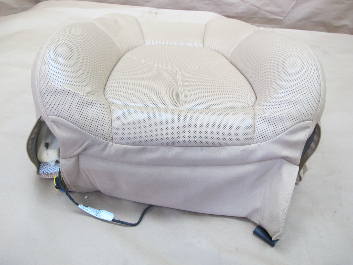 2011-2018 Porsche Cayenne 958 Front Seat Right Side Upper Leather Cushion Beige