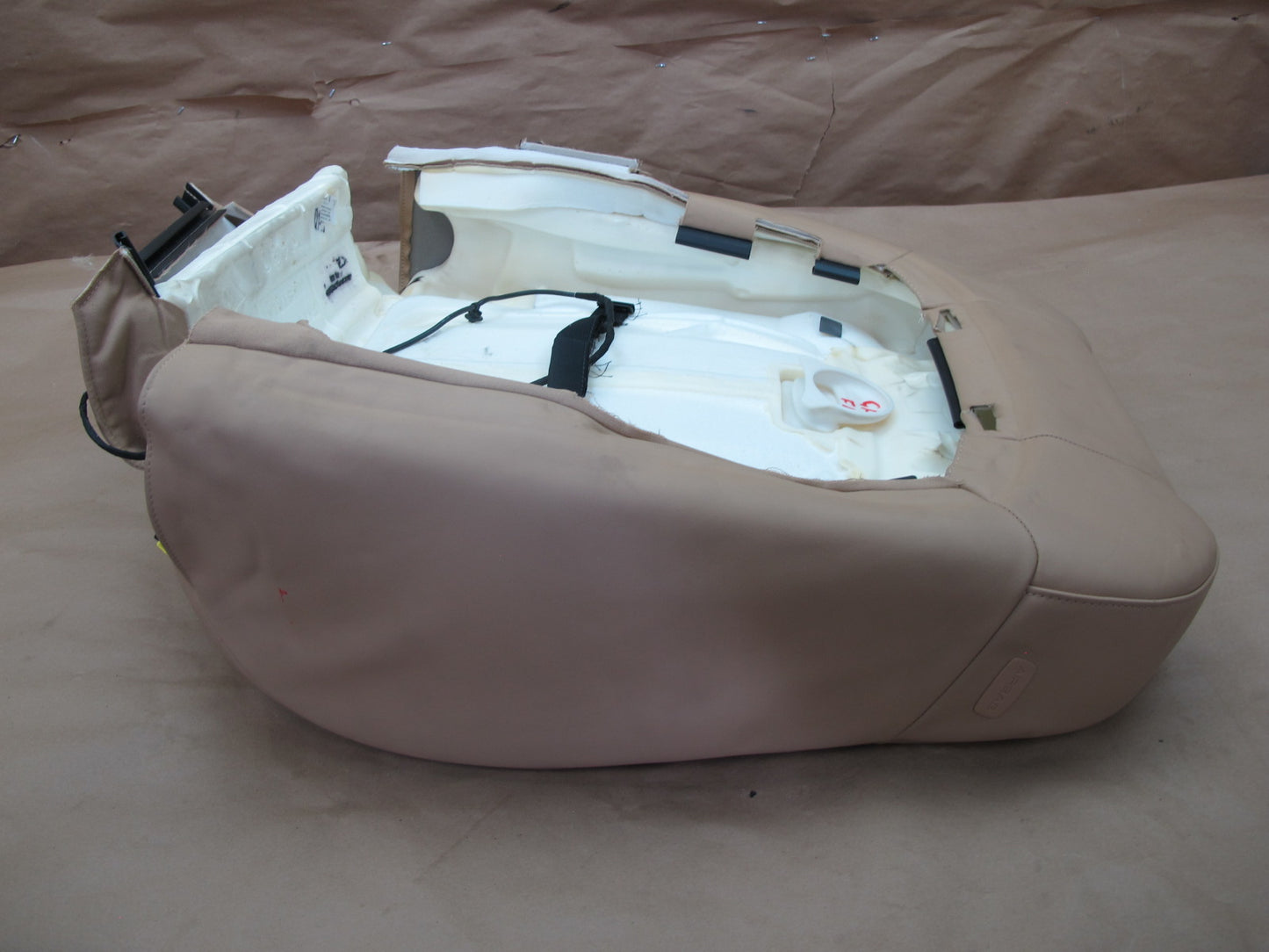 2011-2018 Porsche Cayenne 958 Front Seat Right Side Upper Leather Cushion Beige