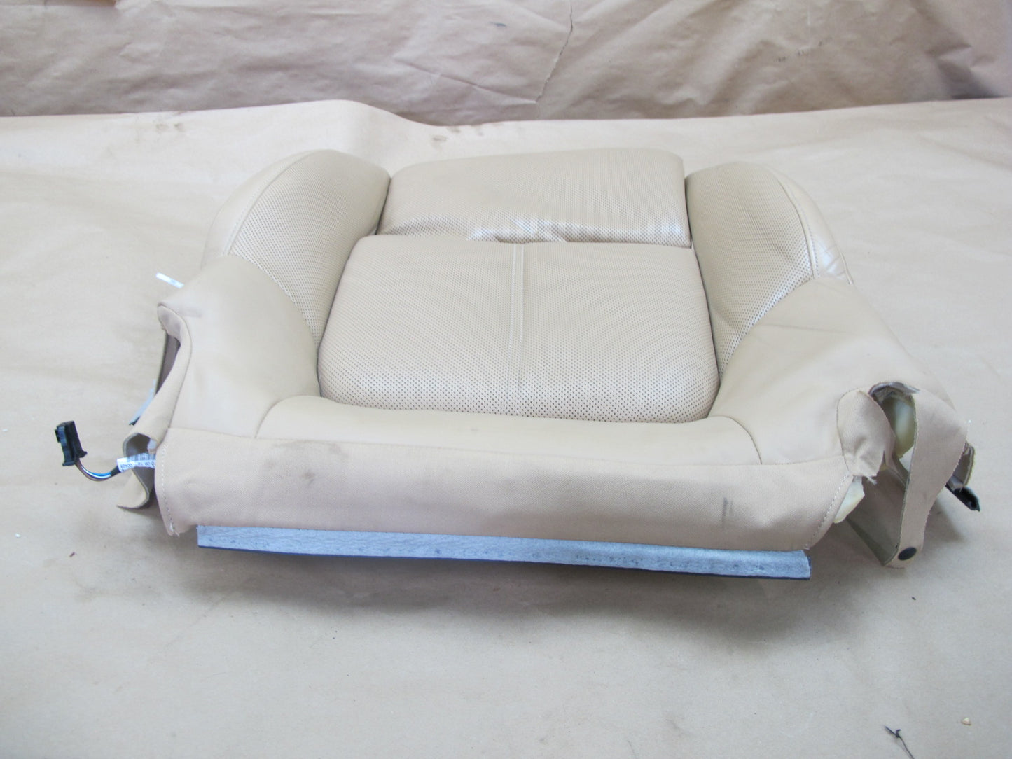 2011-2018 Porsche Cayenne 958 Front Seat Right Side Lower Leather Cushion Beige