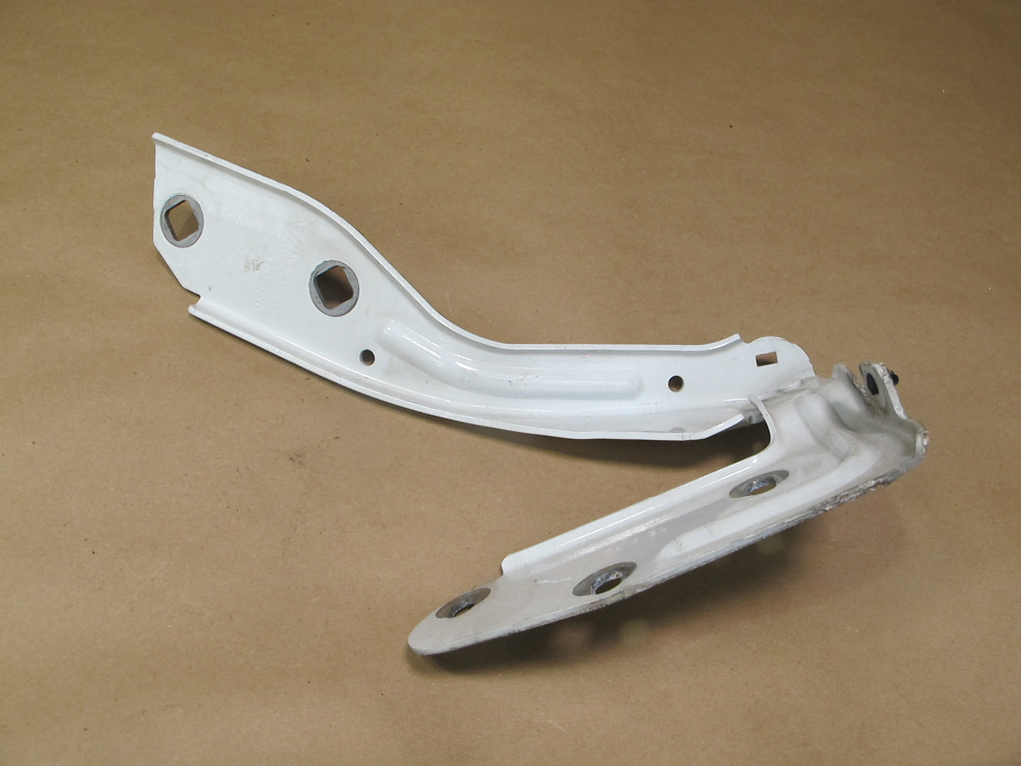 2011-2014 Porsche Cayenne 958 Front Left & Right Side Hood Hinge Set of 2