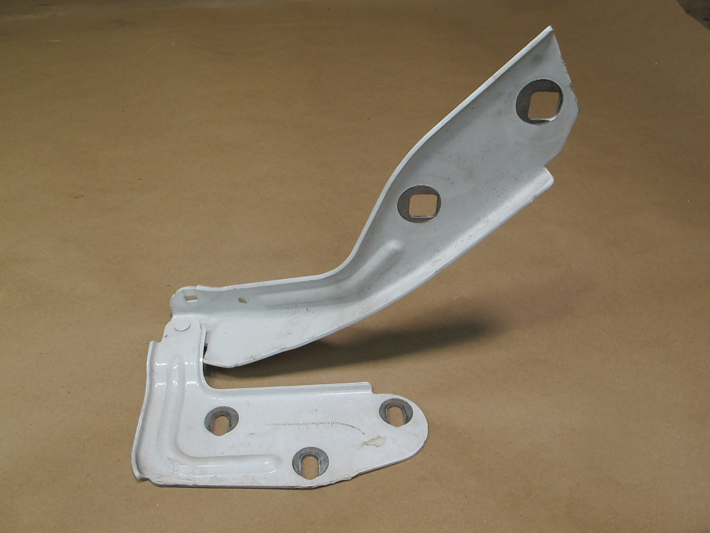 2011-2014 Porsche Cayenne 958 Front Left & Right Side Hood Hinge Set of 2