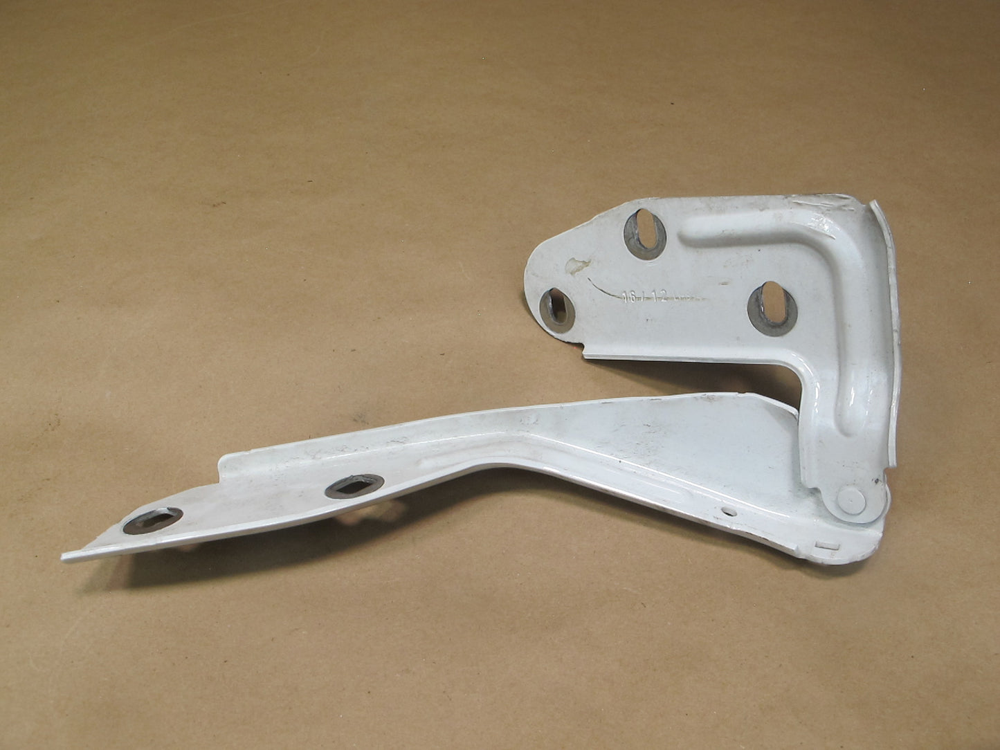 2011-2014 Porsche Cayenne 958 Front Left & Right Side Hood Hinge Set of 2