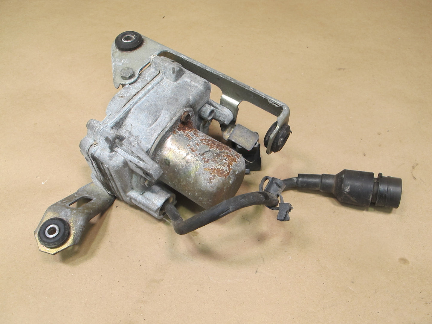 86-91 Porsche 944 Cruise Control Actuator Motor w Bracket OEM