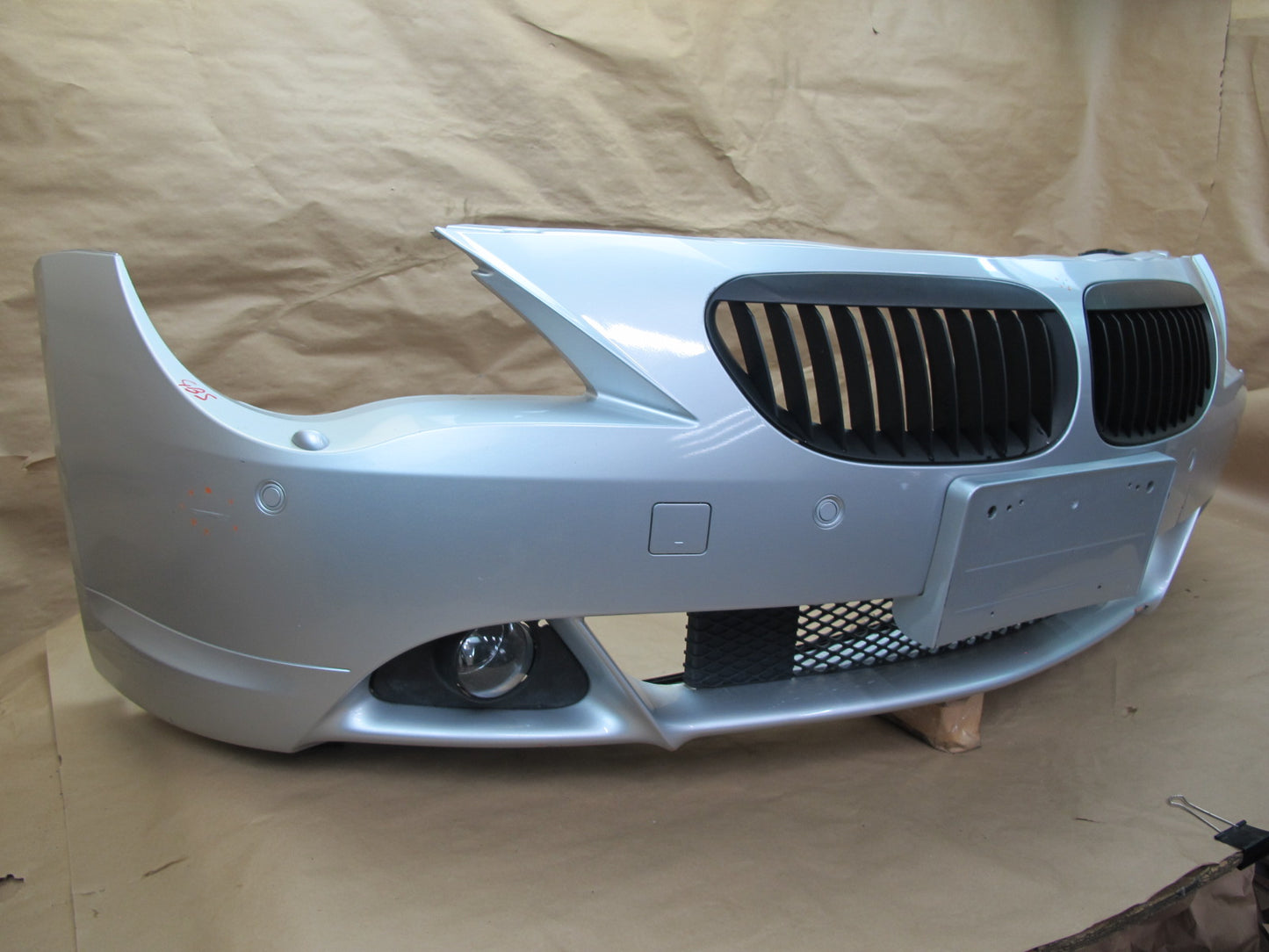 04-07 BMW E63 E64 6-SERIES Front Bumper Cover w Grilles & PDC & Fog Lights OEM