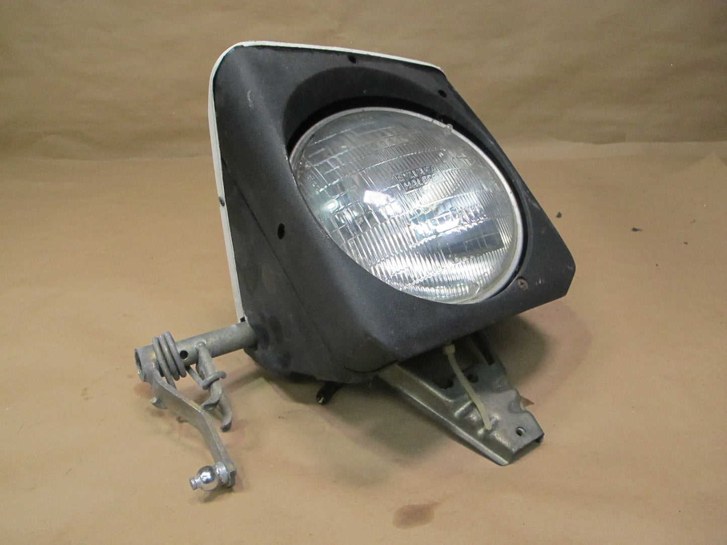 86-91 Porsche 944 Turbo Front Left Driver Side Headlight Lamp Assembly OEM